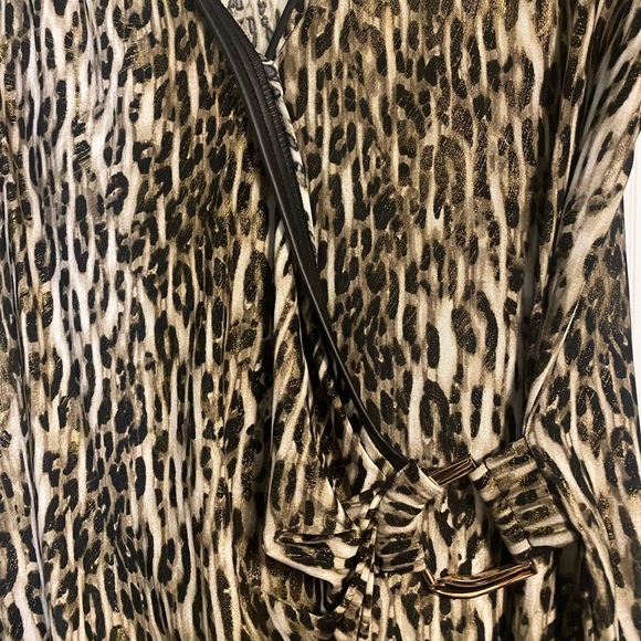 Cartise Top - Picture 2 of 6